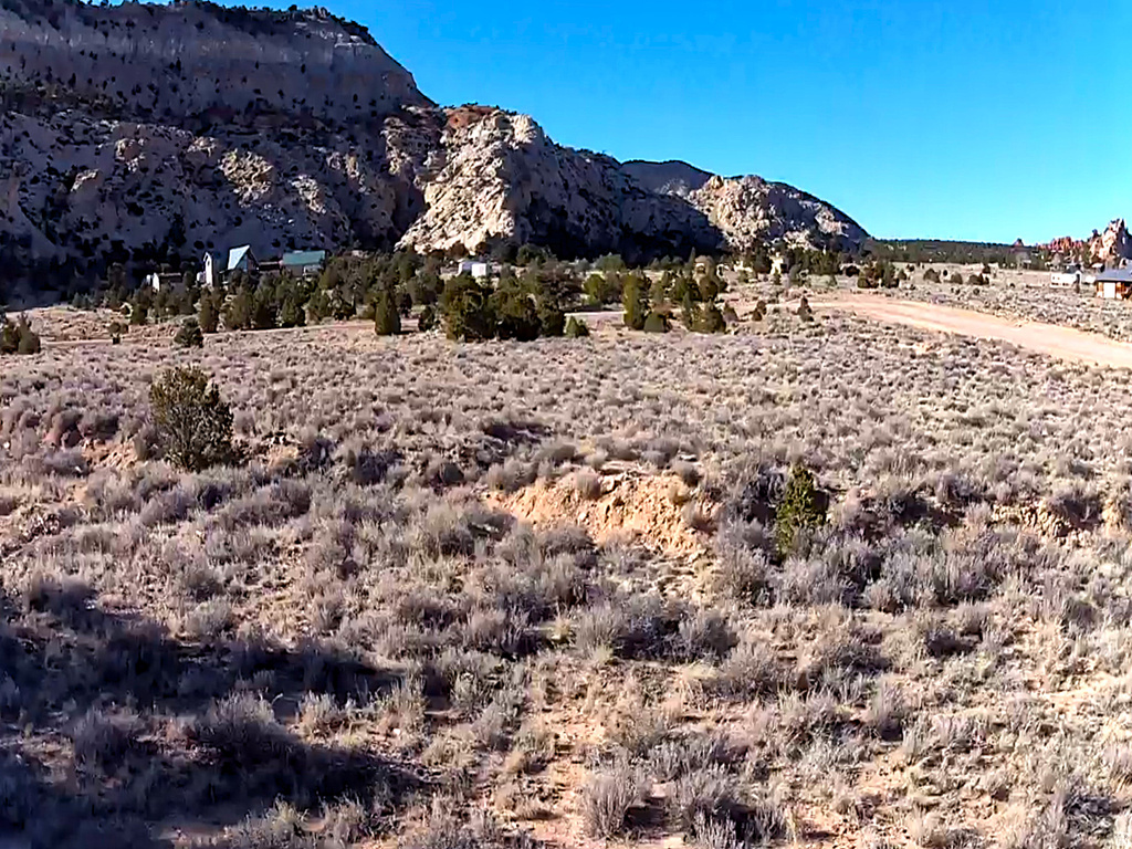 140 E TEASDALE RD Teasdale, UT 84773