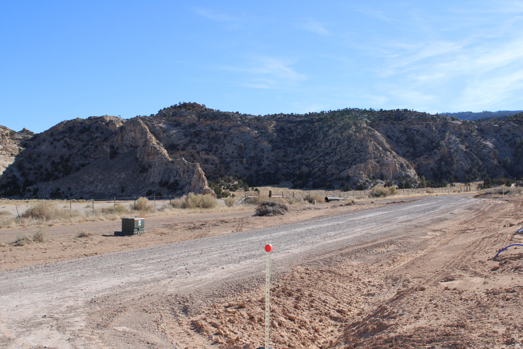 140 E TEASDALE RD Teasdale, UT 84773