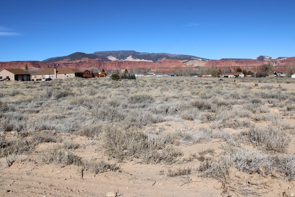 140 E TEASDALE RD Teasdale, UT 84773