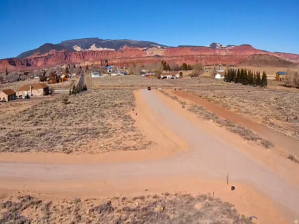 140 E TEASDALE RD Teasdale, UT 84773