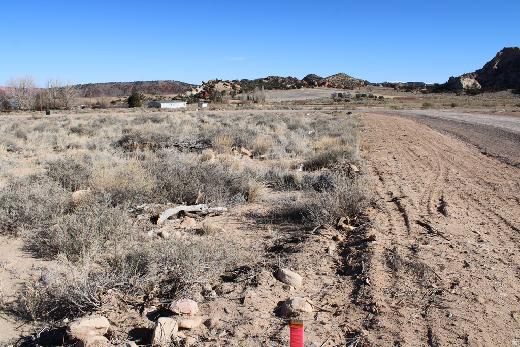 140 E TEASDALE RD Teasdale, UT 84773