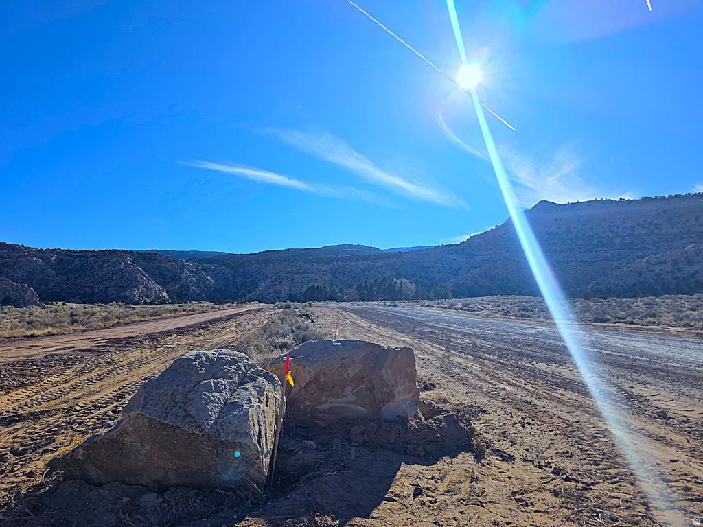 140 E TEASDALE RD Teasdale, UT 84773