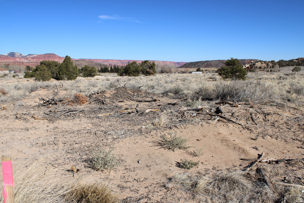 140 E TEASDALE RD Teasdale, UT 84773