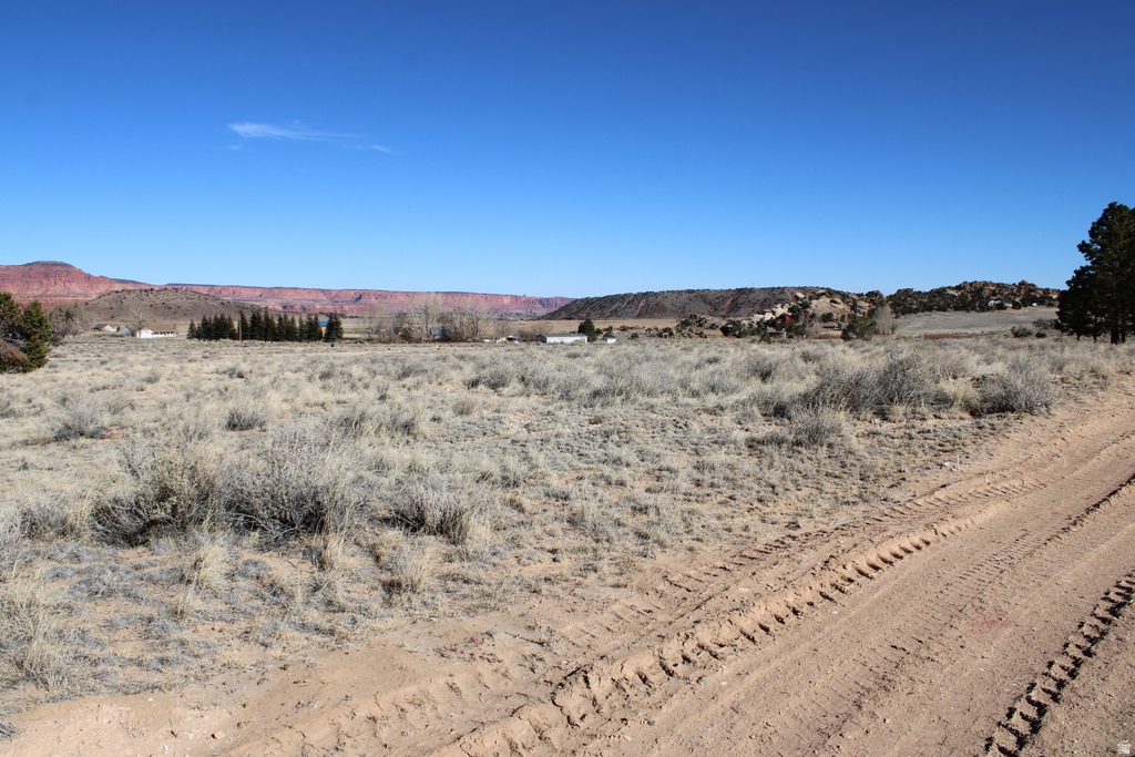 140 E TEASDALE RD Teasdale, UT 84773