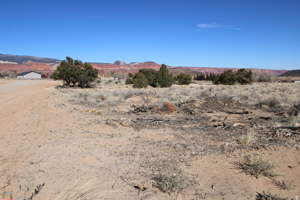 140 E TEASDALE RD Teasdale, UT 84773