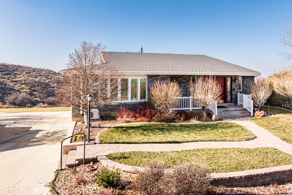 2520 S OAK RIDGE DRIVE DR Spanish Fork, UT 84660