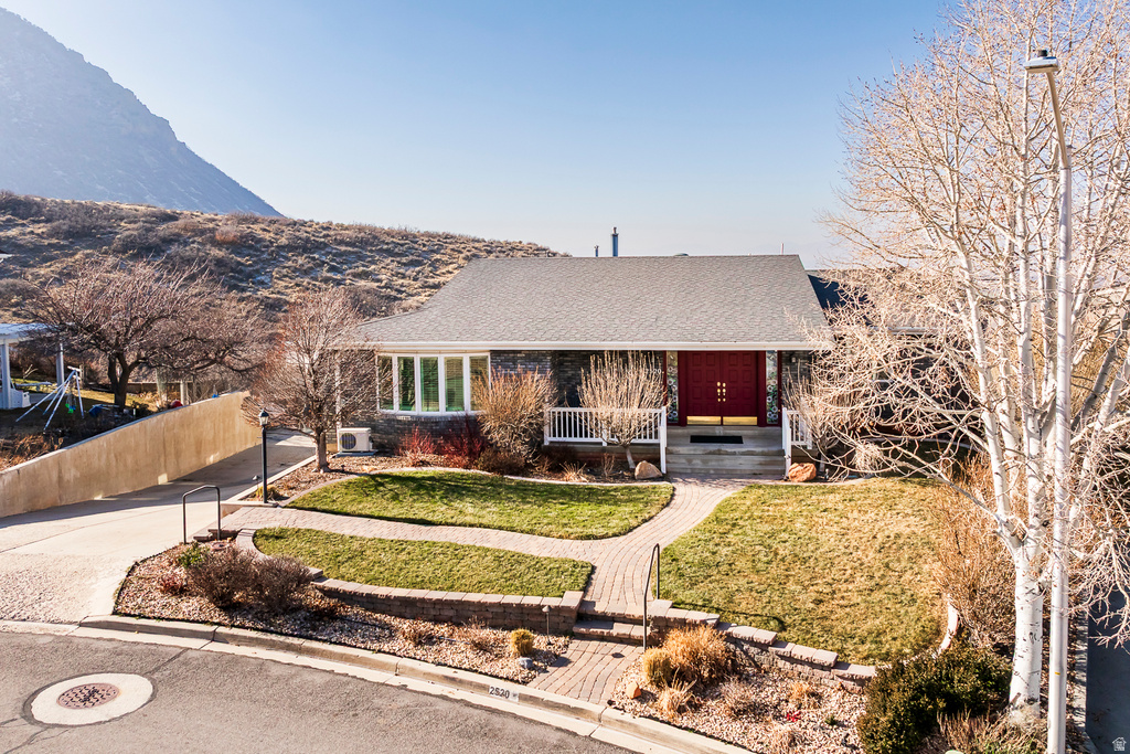 2520 S OAK RIDGE DRIVE DR Spanish Fork, UT 84660