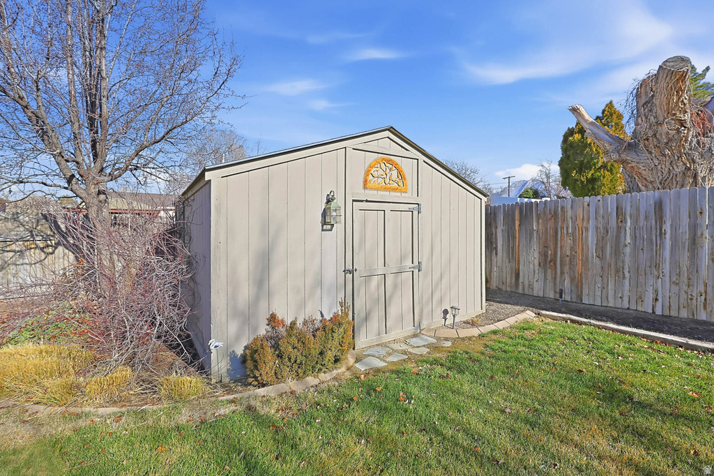 7479 S RANDALL CIR Midvale, UT 84047