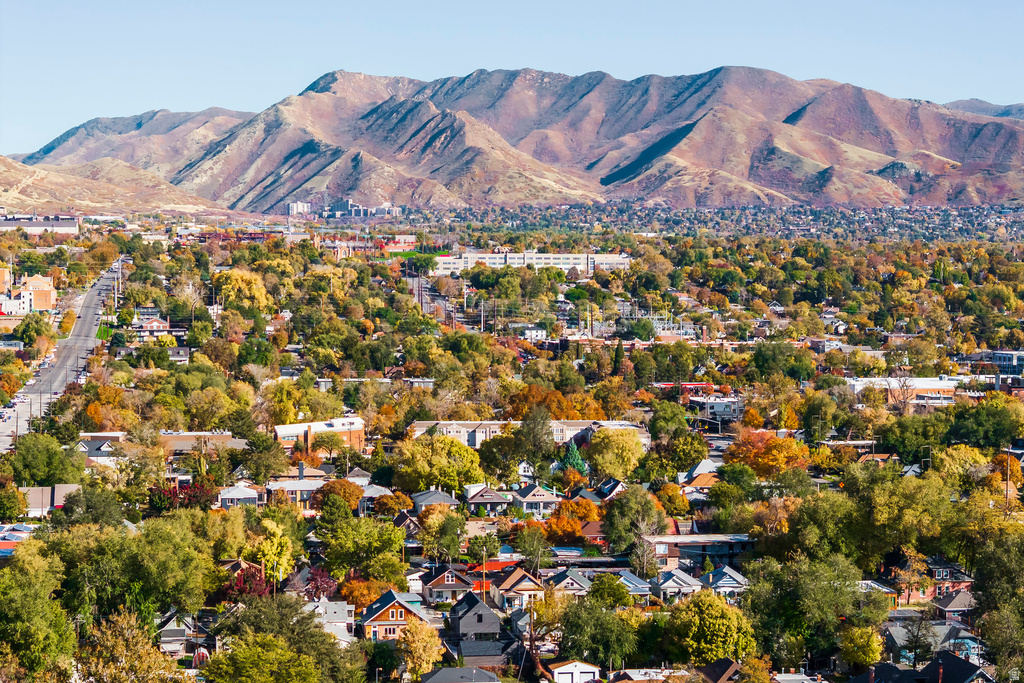 738 S GREEN ST Salt Lake City, UT 84102