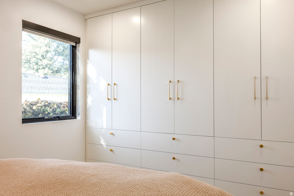 738 S GREEN ST Salt Lake City, UT 84102