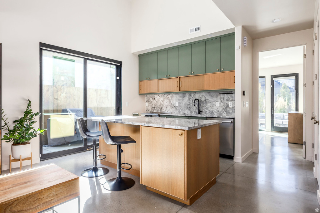 738 S GREEN ST Salt Lake City, UT 84102