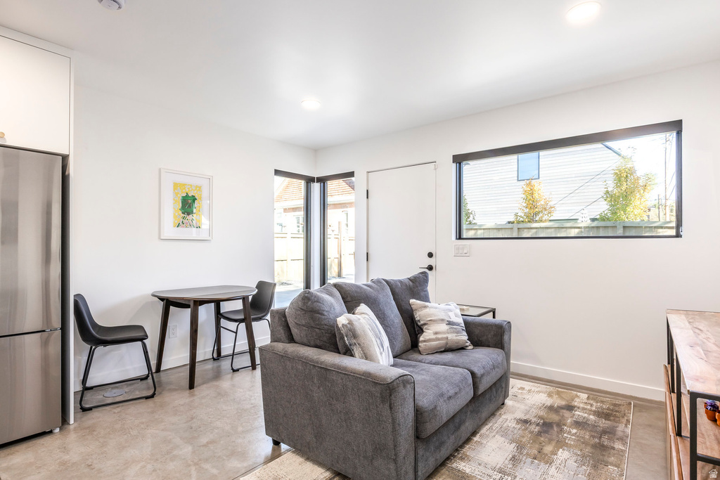 738 S GREEN ST Salt Lake City, UT 84102