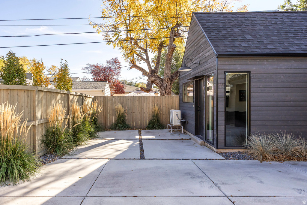 738 S GREEN ST Salt Lake City, UT 84102