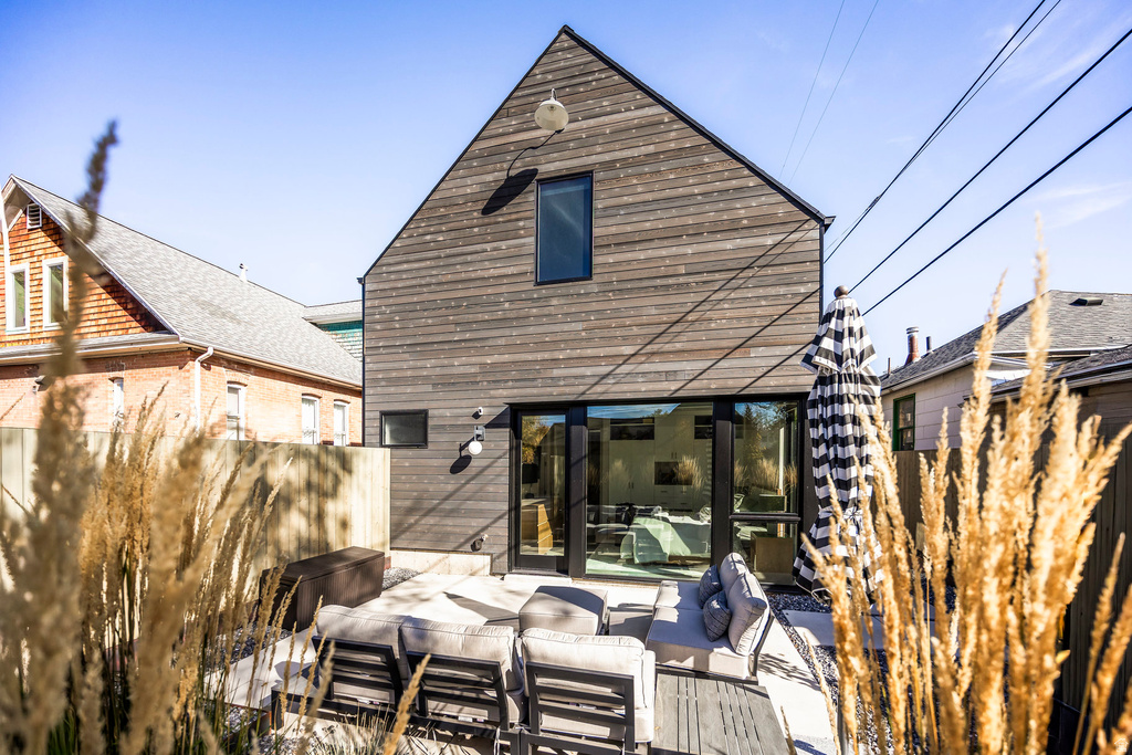 738 S GREEN ST Salt Lake City, UT 84102