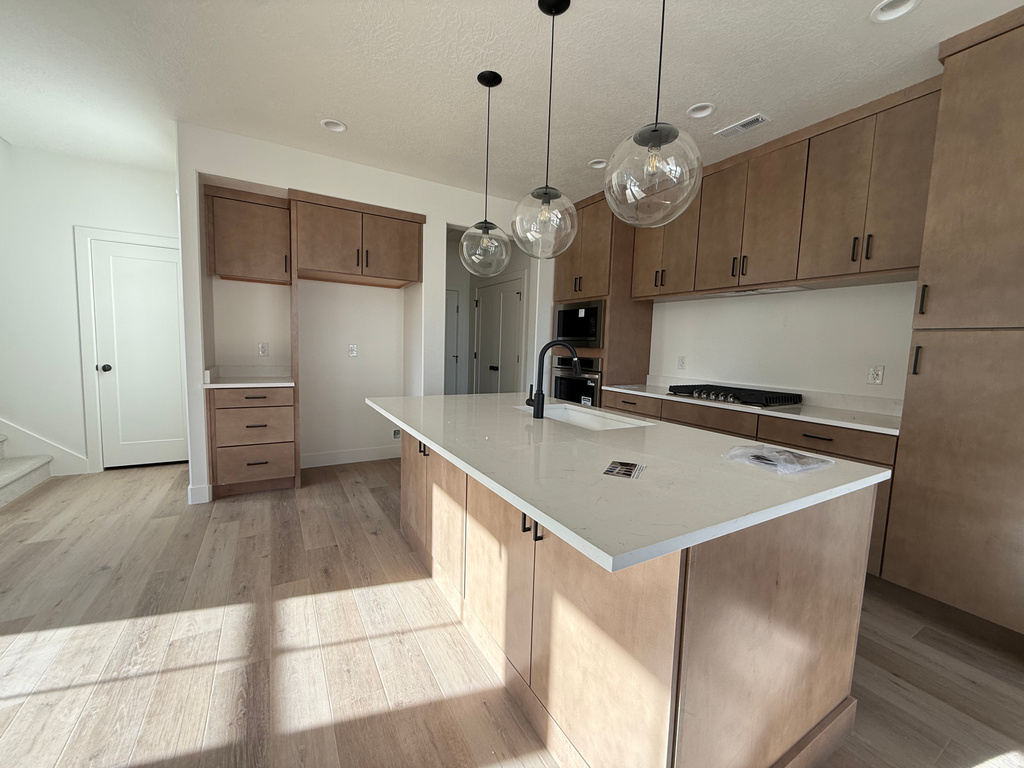 7224 S GRAVEL CROSS WAY #191 West Jordan, UT 84081