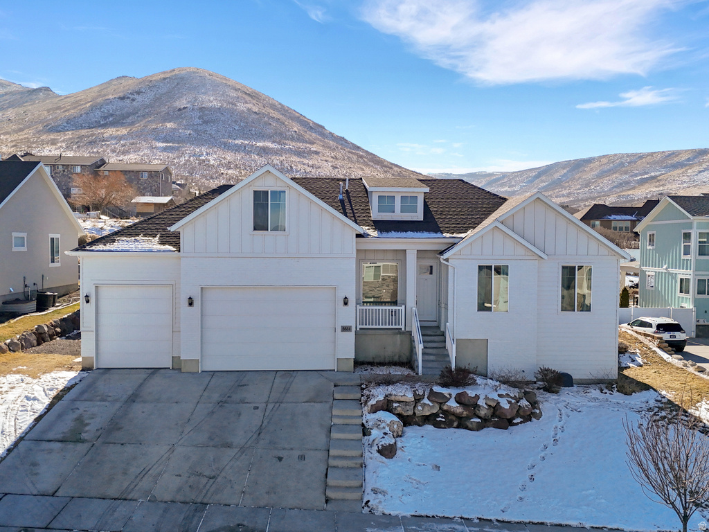 6651 W SKY BIRD CIR Herriman, UT 84096