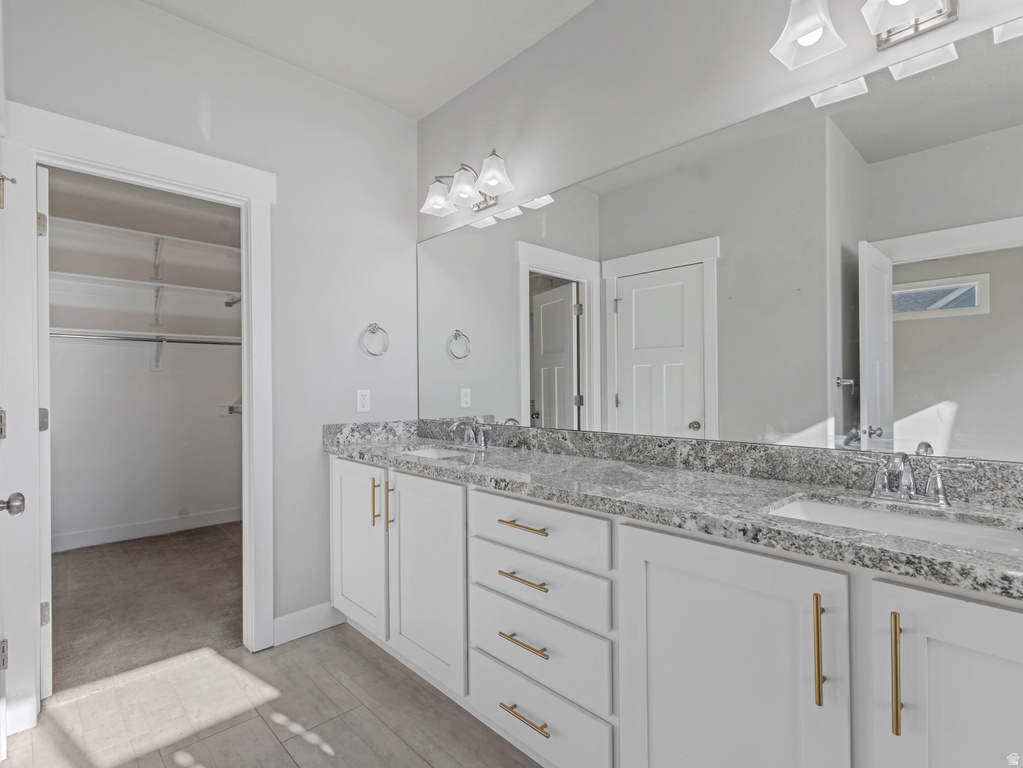 6651 W SKY BIRD CIR Herriman, UT 84096