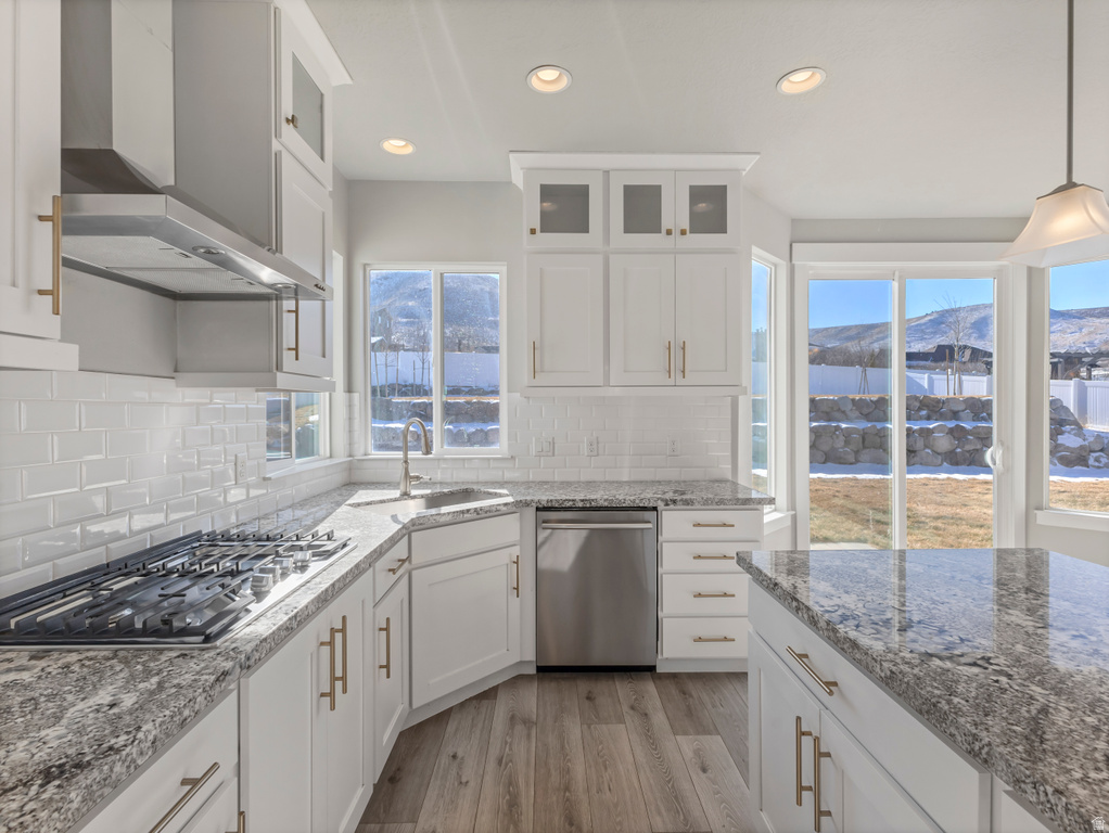 6651 W SKY BIRD CIR Herriman, UT 84096