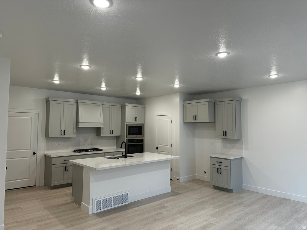 26 S MOONLIT RD Mapleton, UT 84664