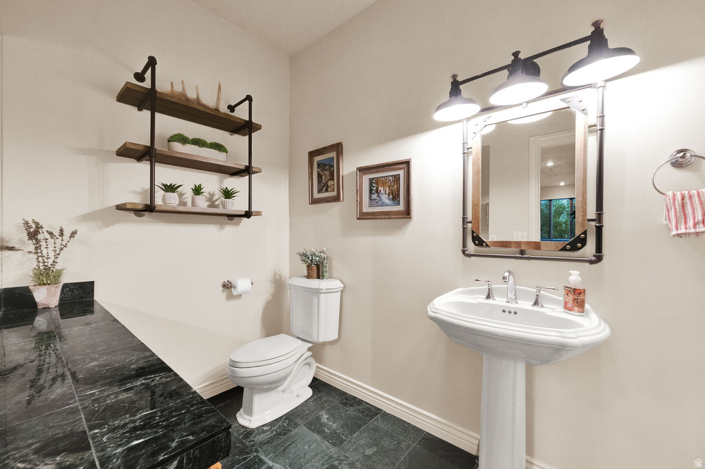 320 S OLD FARM LN Coalville, UT 84017