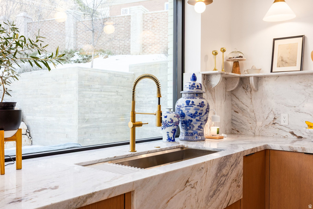 4155 S PARKVIEW DR Salt Lake City, UT 84124