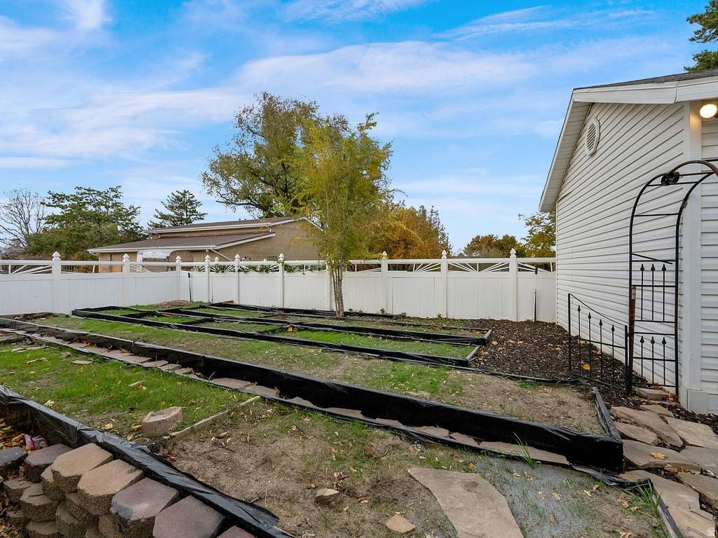 11324 S TRENT DR South Jordan, UT 84095