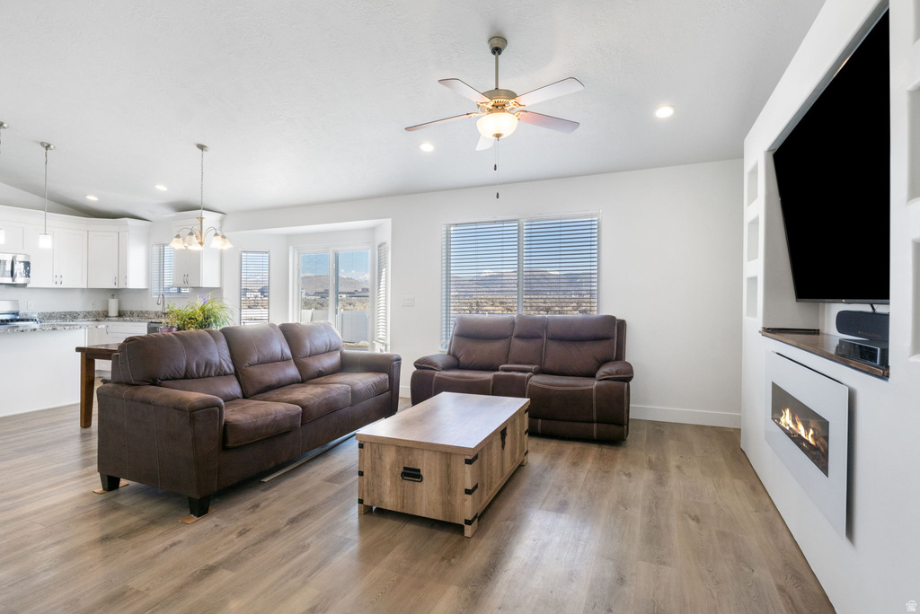 4854 N CLIFFROSE DR Eagle Mountain, UT 84005