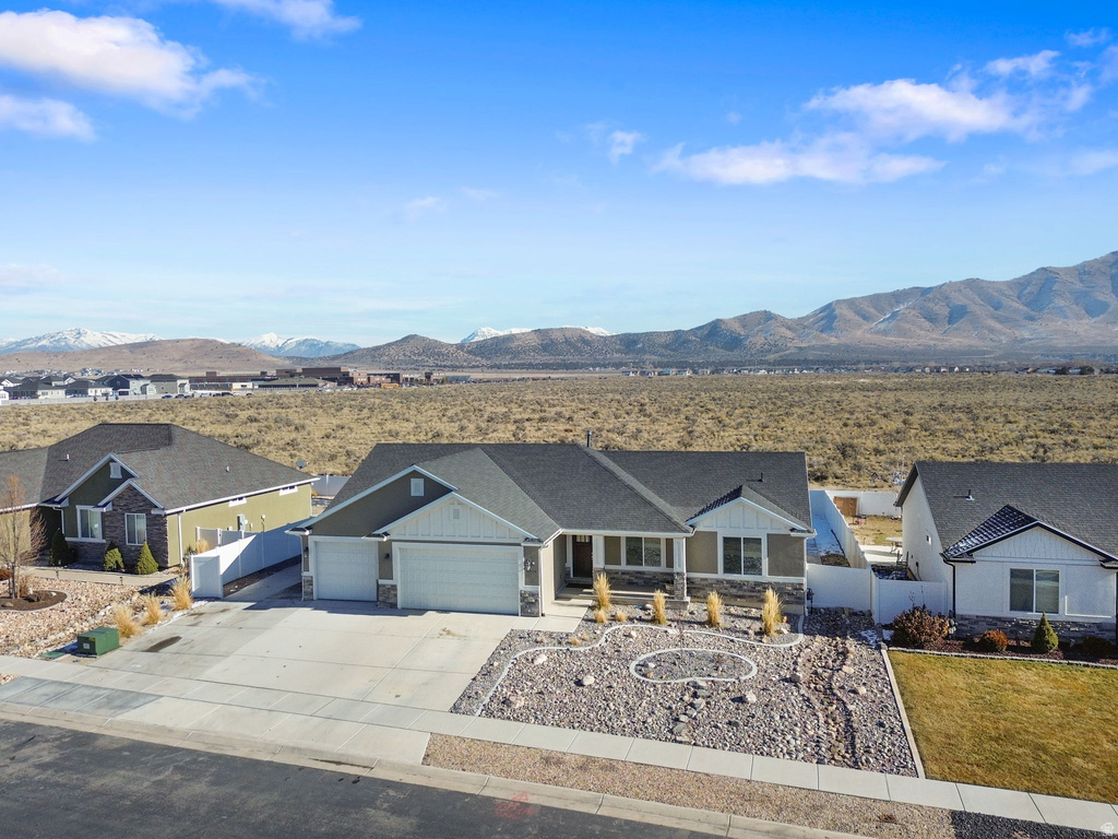 4854 N CLIFFROSE DR Eagle Mountain, UT 84005