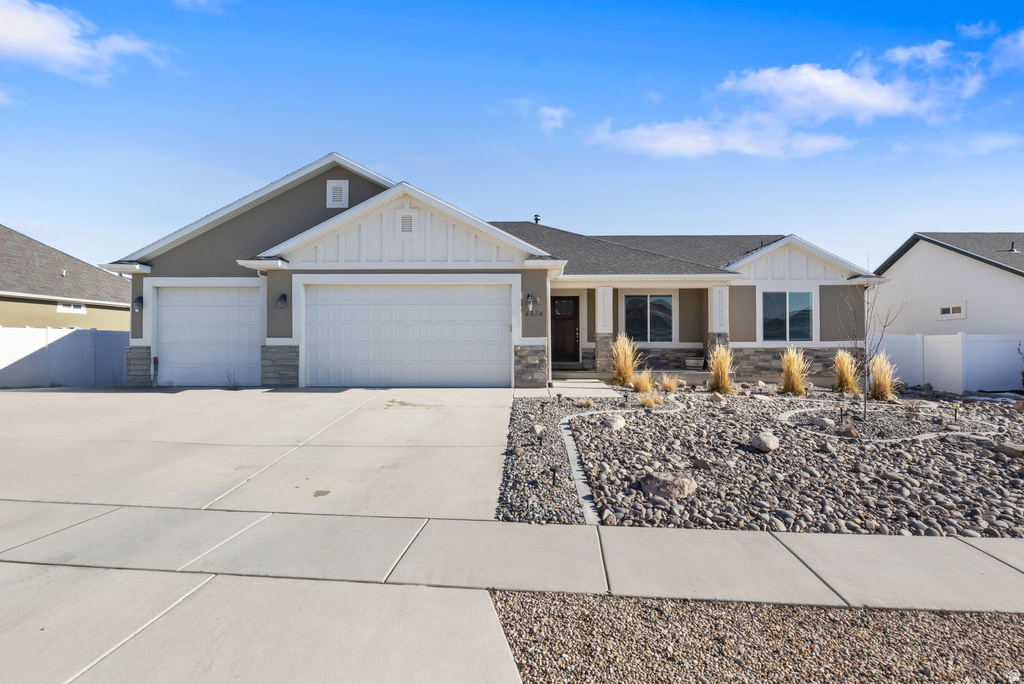4854 N CLIFFROSE DR Eagle Mountain, UT 84005