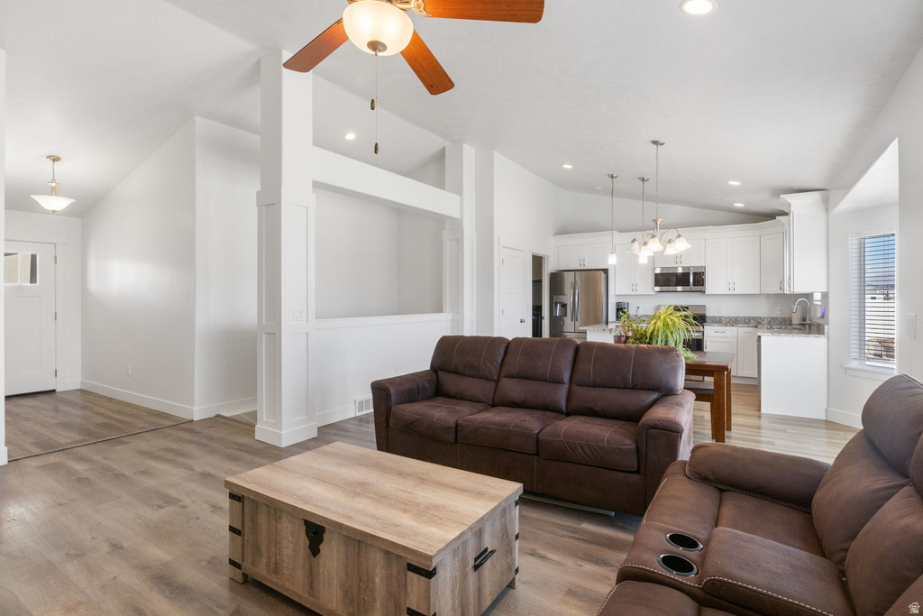 4854 N CLIFFROSE DR Eagle Mountain, UT 84005