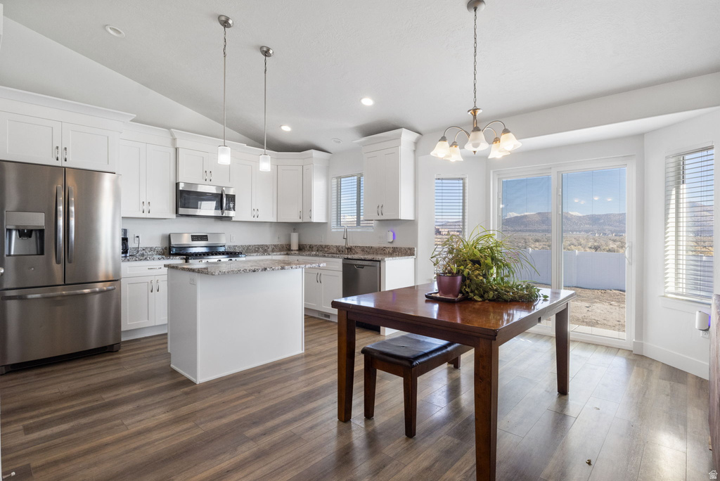 4854 N CLIFFROSE DR Eagle Mountain, UT 84005