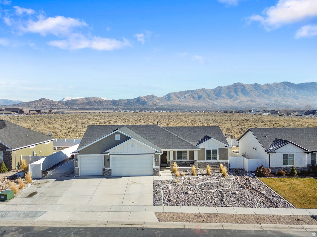4854 N CLIFFROSE DR Eagle Mountain, UT 84005