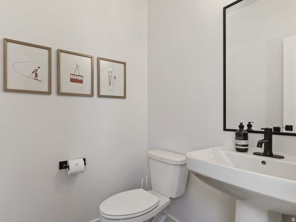 5065 W SNOW CANYON RD Mountain Green, UT 84050