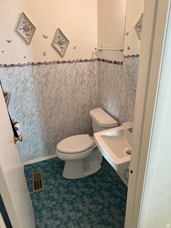 3090 W WINCHESTER DR West Valley City, UT 84119