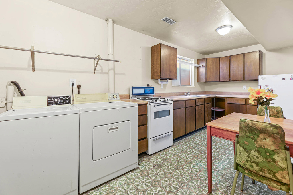 339 E MAIN ST Grantsville, UT 84029