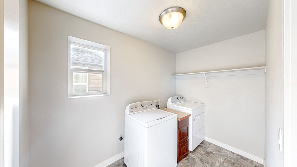 2647 N WALLACE WAY Lehi, UT 84048