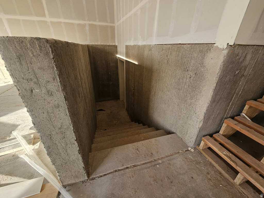 686 S 3500 W West Weber, UT 84401