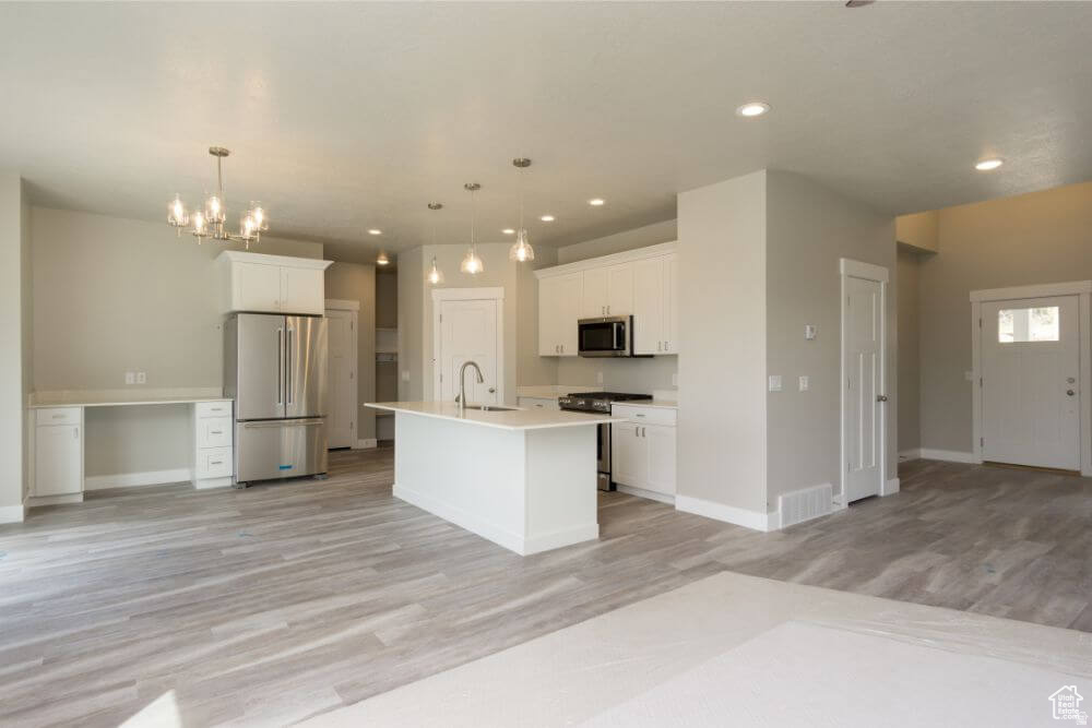 1888 W 950 N #3 Farmington, UT 84025