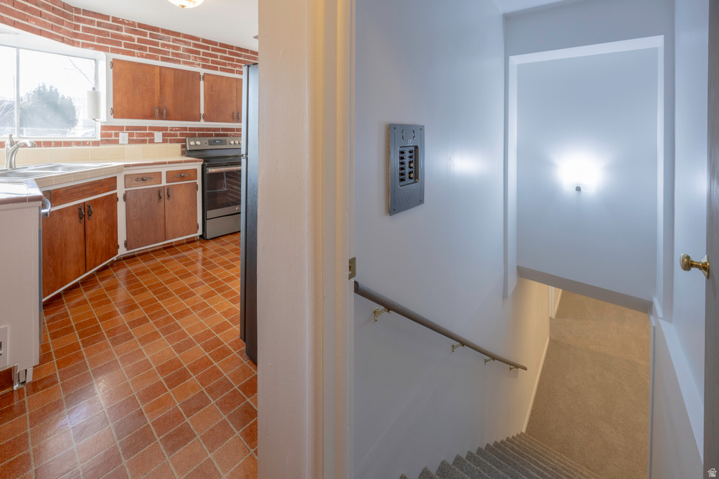 6871 W 3500 S West Valley City, UT 84128