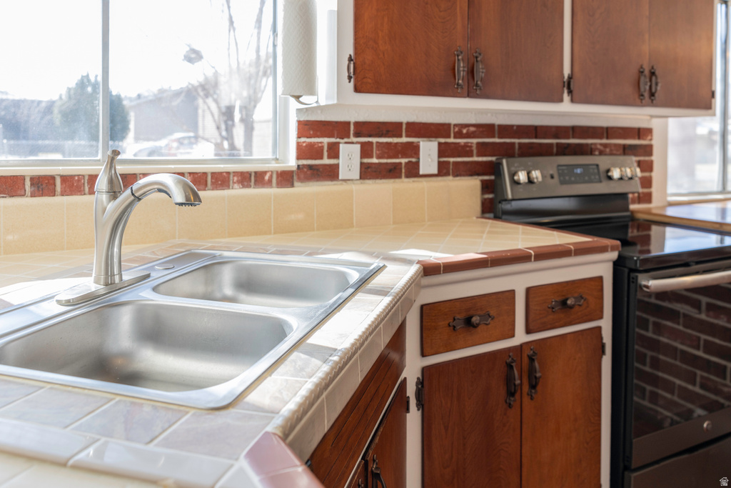 6871 W 3500 S West Valley City, UT 84128