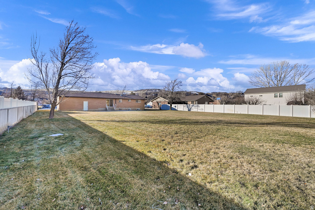 1974 E 7775 S South Weber, UT 84405