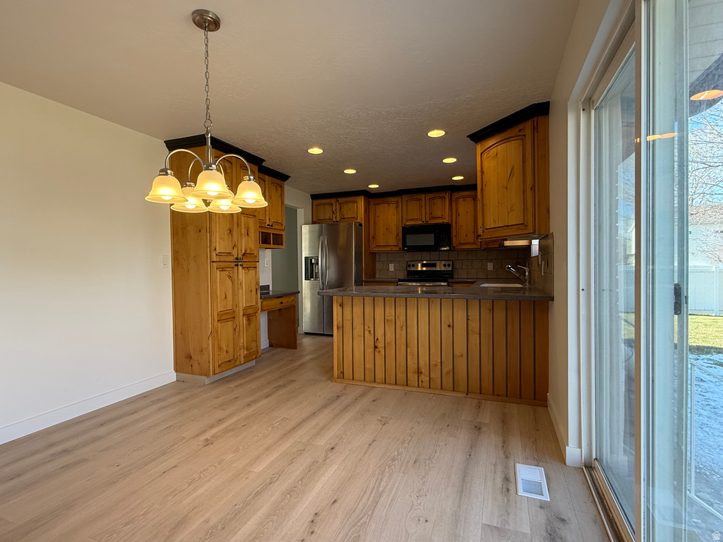 1974 E 7775 S South Weber, UT 84405