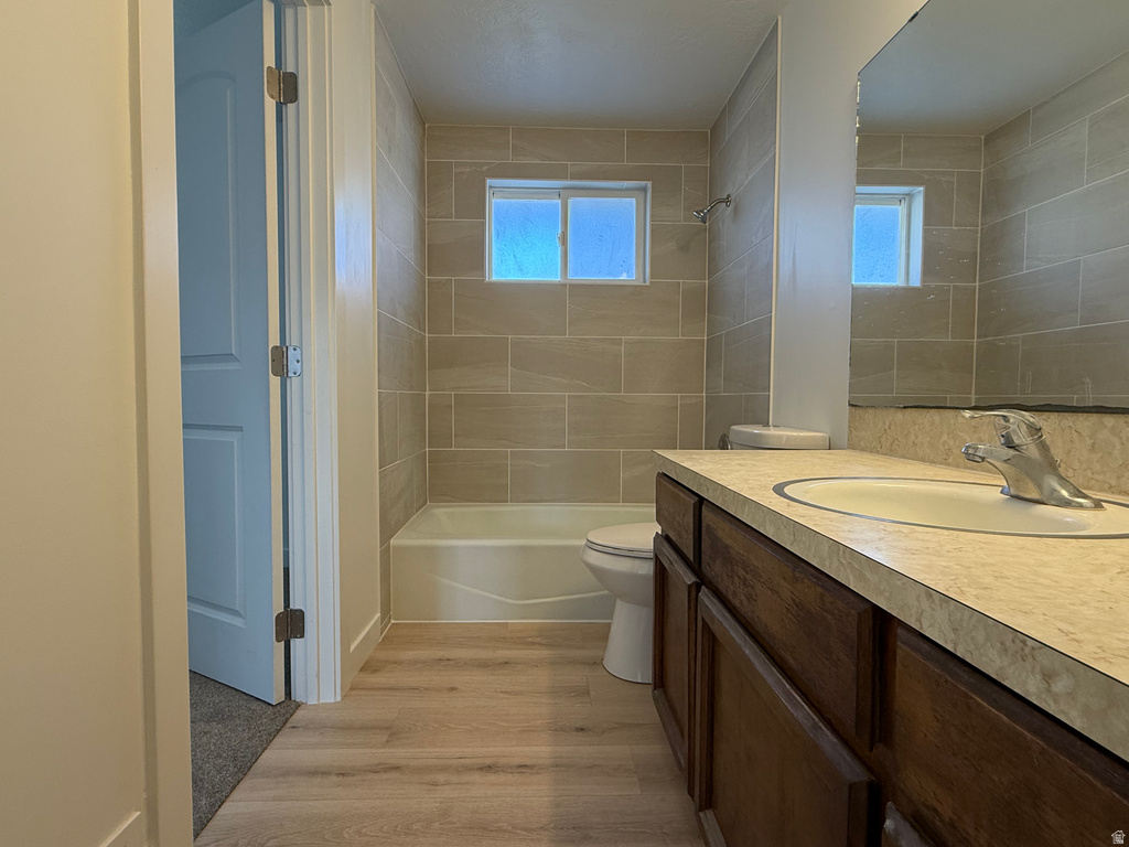 1974 E 7775 S South Weber, UT 84405