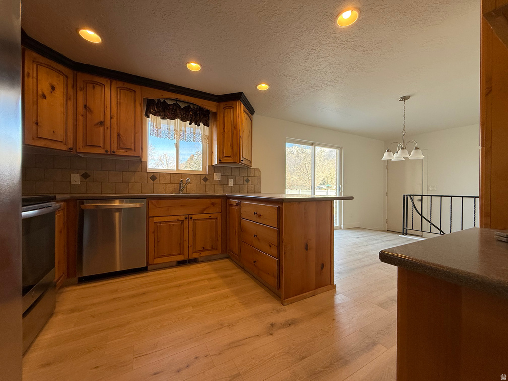 1974 E 7775 S South Weber, UT 84405