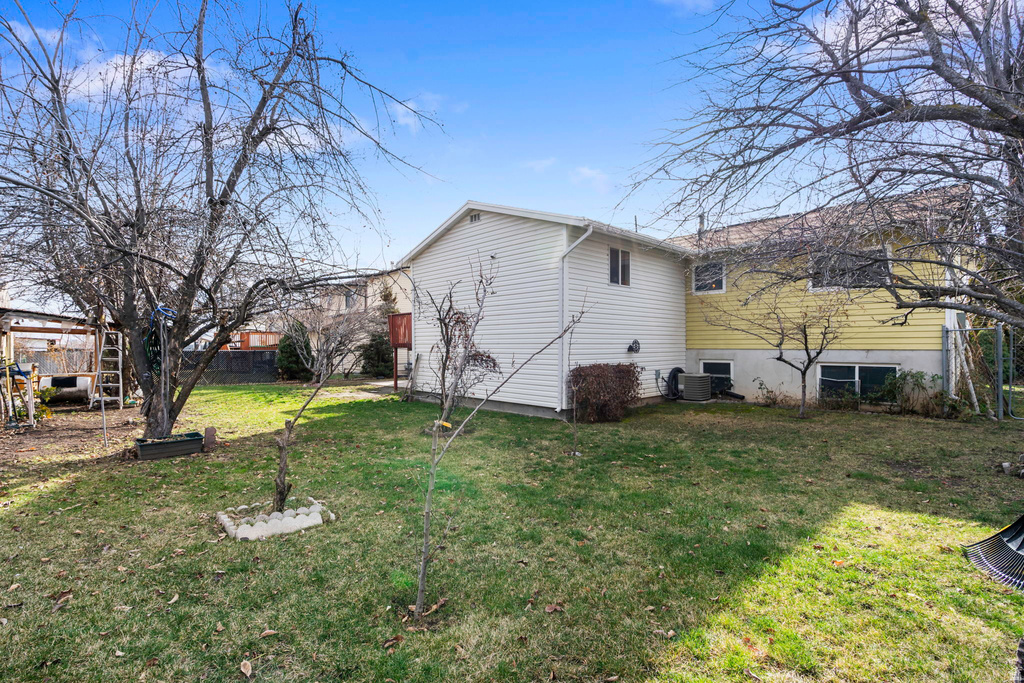 753 S 300 E Layton, UT 84041