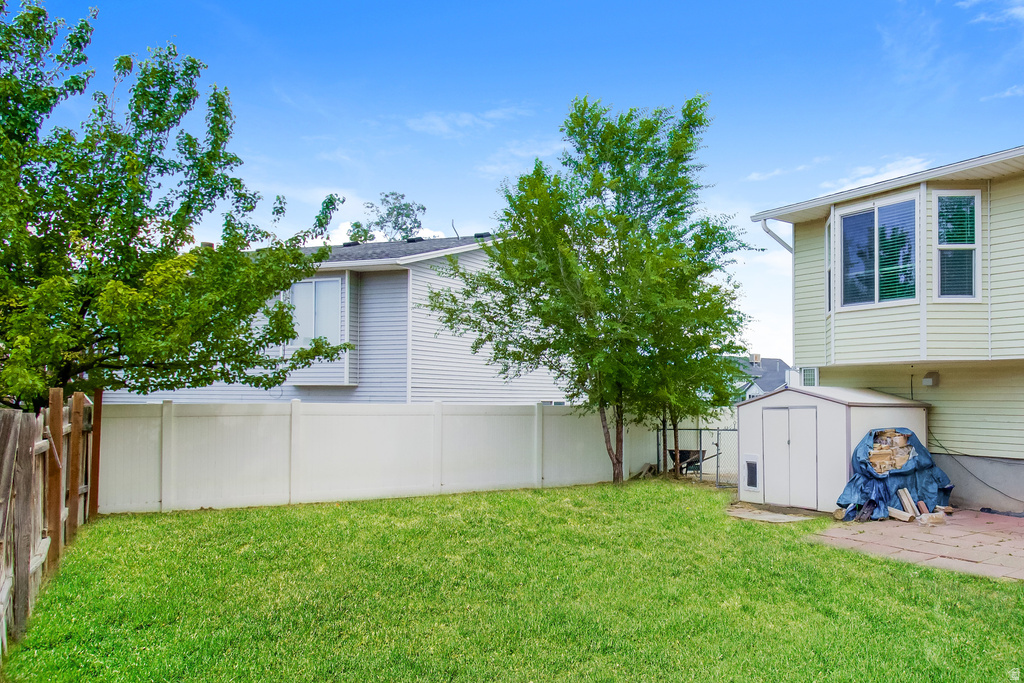 4888 W TICKLEGRASS RD West Jordan, UT 84081