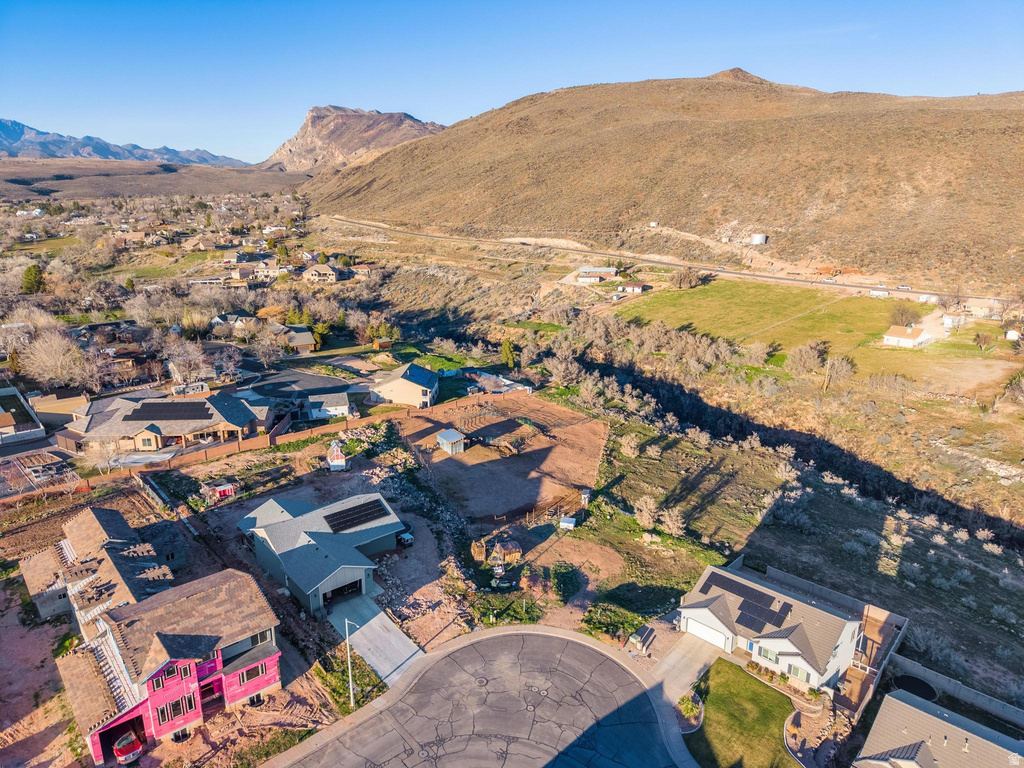 210 W PEACHTREE DR Toquerville, UT 84774