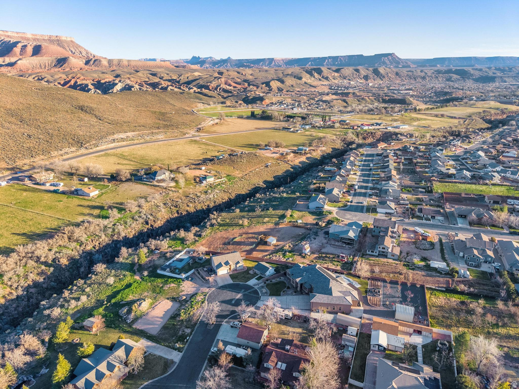 210 W PEACHTREE DR Toquerville, UT 84774