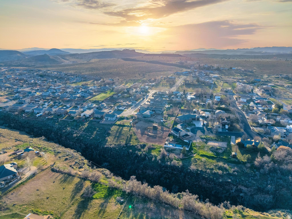 210 W PEACHTREE DR Toquerville, UT 84774