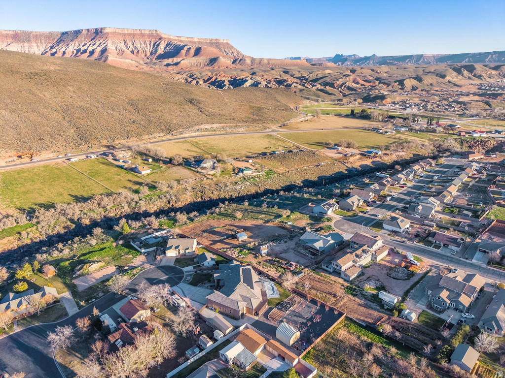 210 W PEACHTREE DR Toquerville, UT 84774